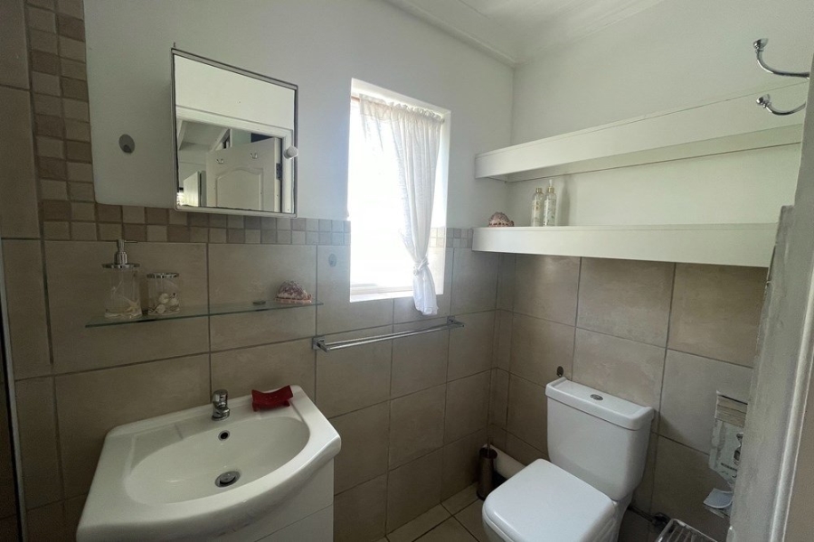 2 Bedroom Property for Sale in Keurboomstrand Western Cape